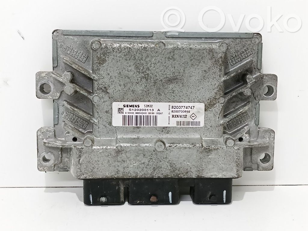 Motorsteuergerät/-modul   8200774747,8200700695,S120200113A