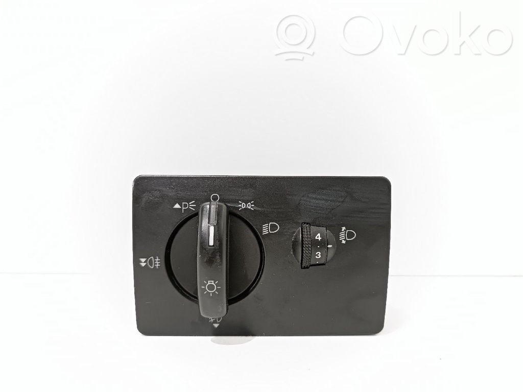 Otros interruptores/perillas/selectores   7M5T13A024LA
