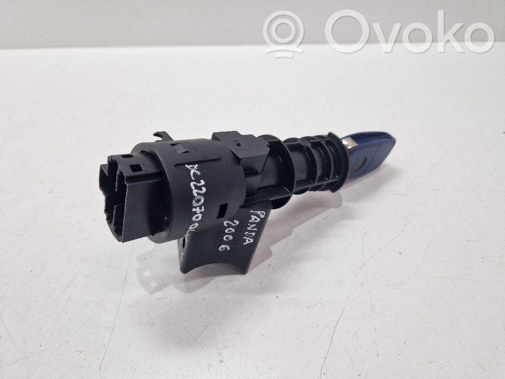Užvedimo spynelė   00468453610