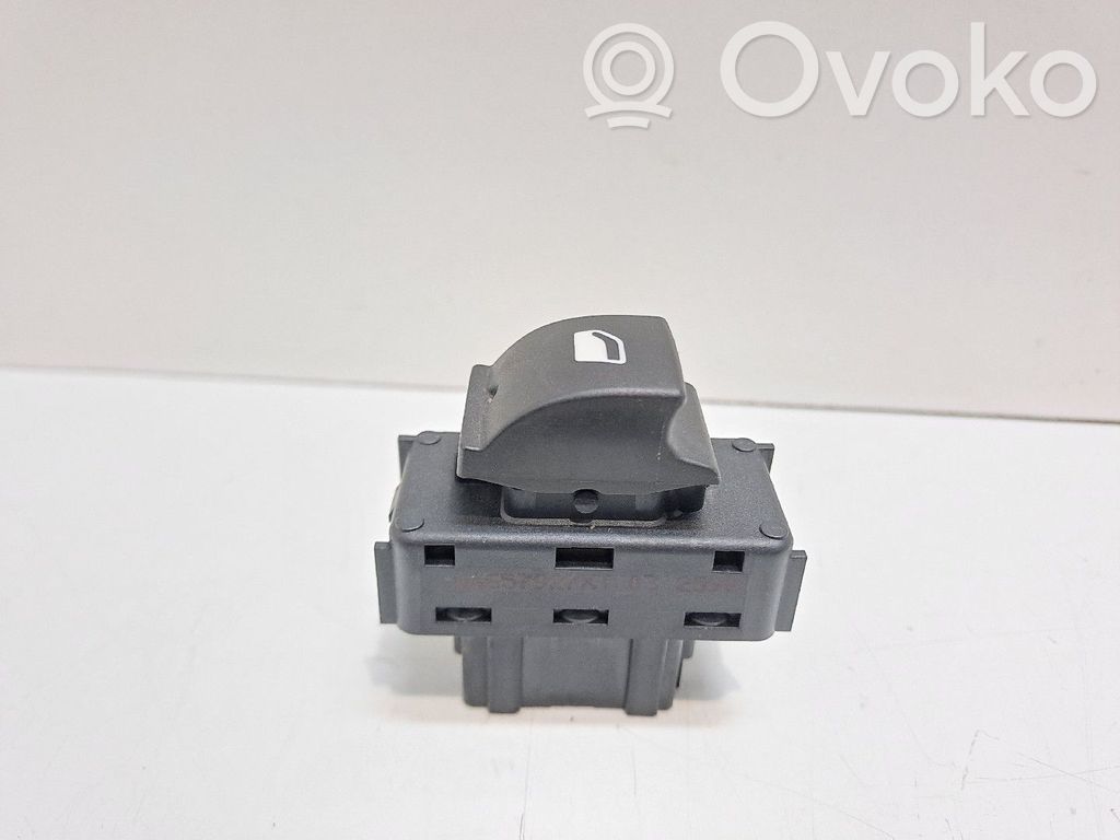 Electric window control switch   96657927XT