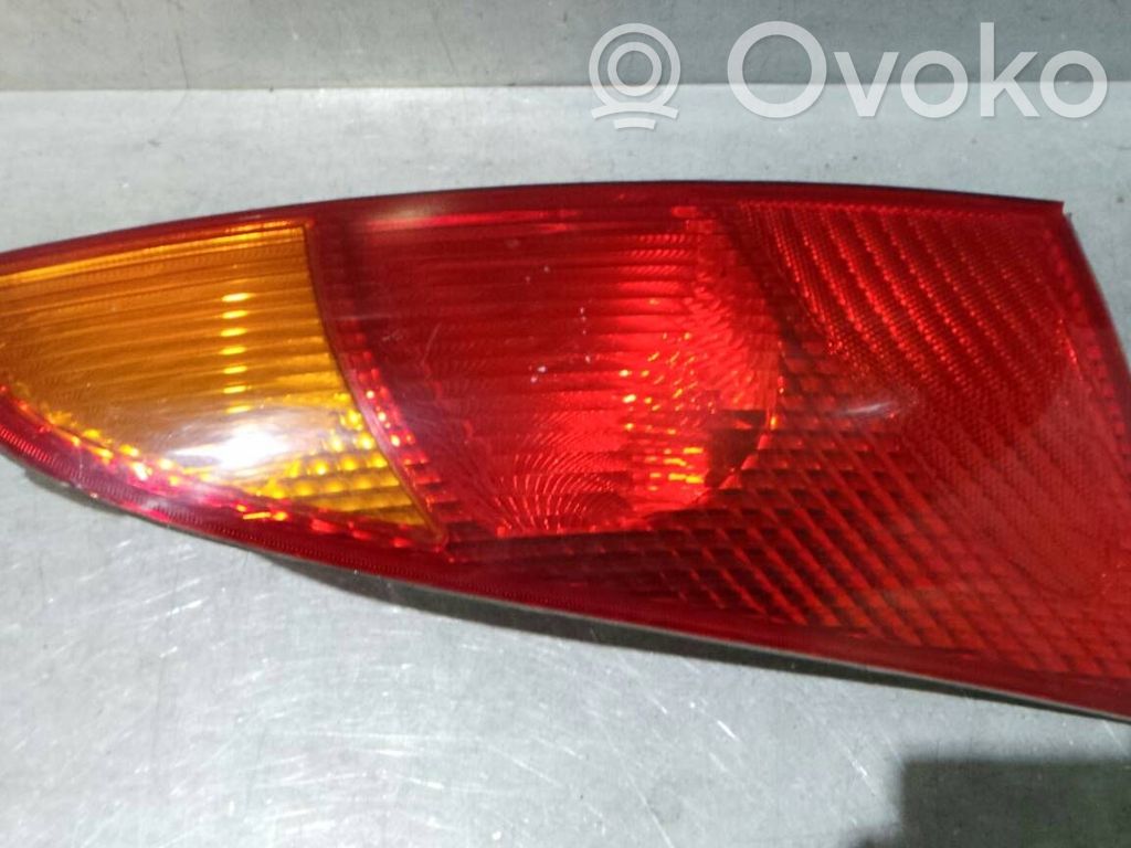 Rear/tail lights   XS4X13404
