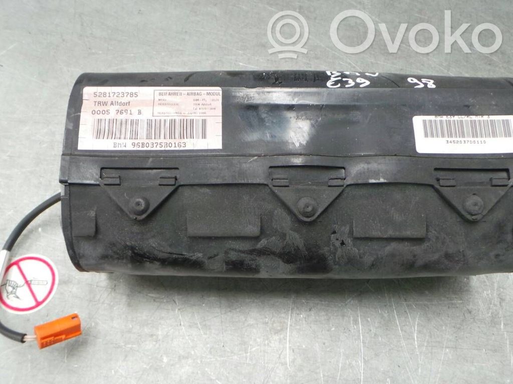 Keleivio oro pagalvė   96B0375B0163,5281723785