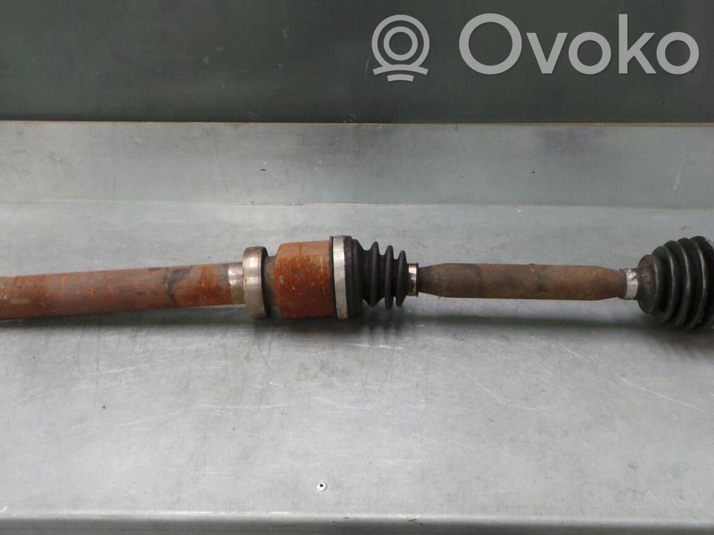 Priekšējā pusass   P30787783,1512048,T080820