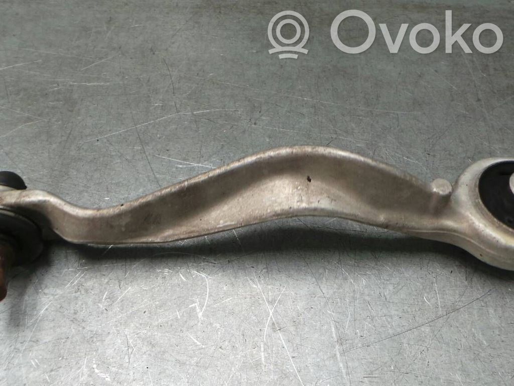 Audi A8 S8 D2 4D Svira 