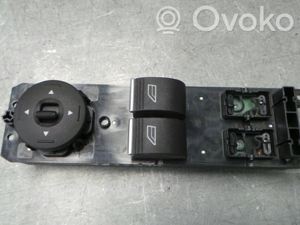 Ford Fiesta Electric window control switch 