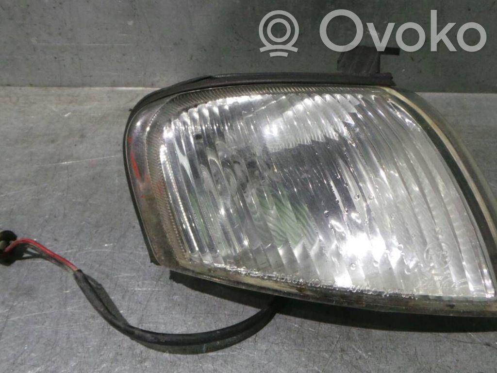 KIA Sephia Clignotant de pare-chocs avant 