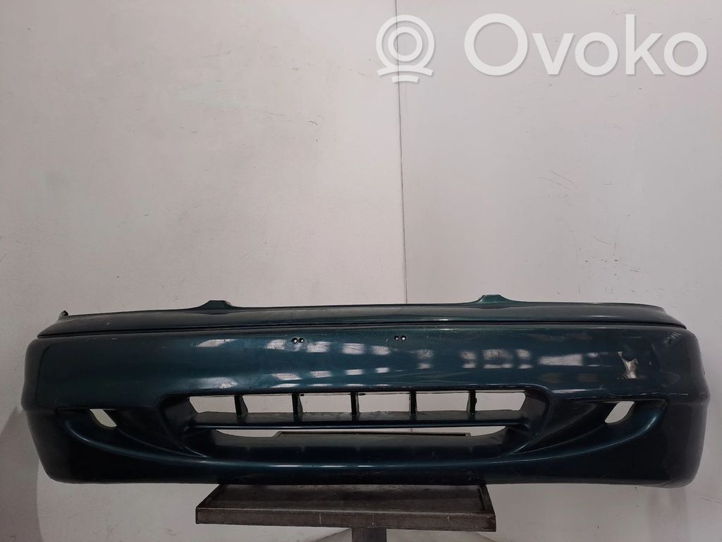 Hyundai Accent Parachoques delantero 