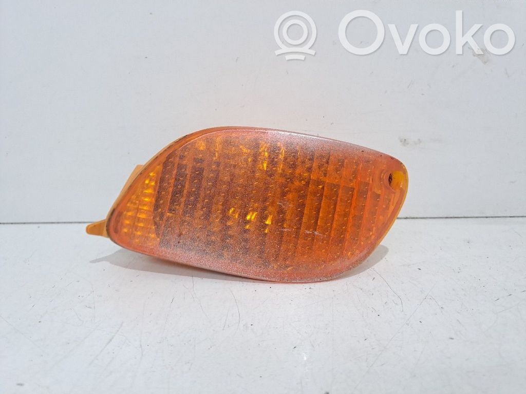 Etupuskurin suuntavilkku   XS4113369A