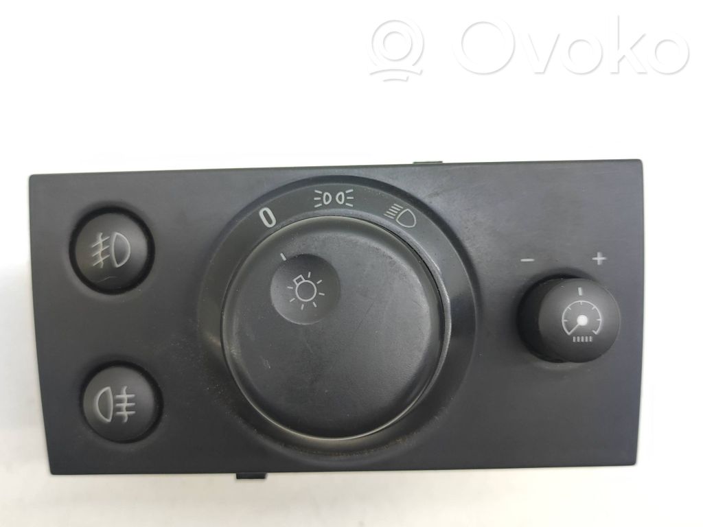 Light switch   9185891,0493,0320,LK04060030