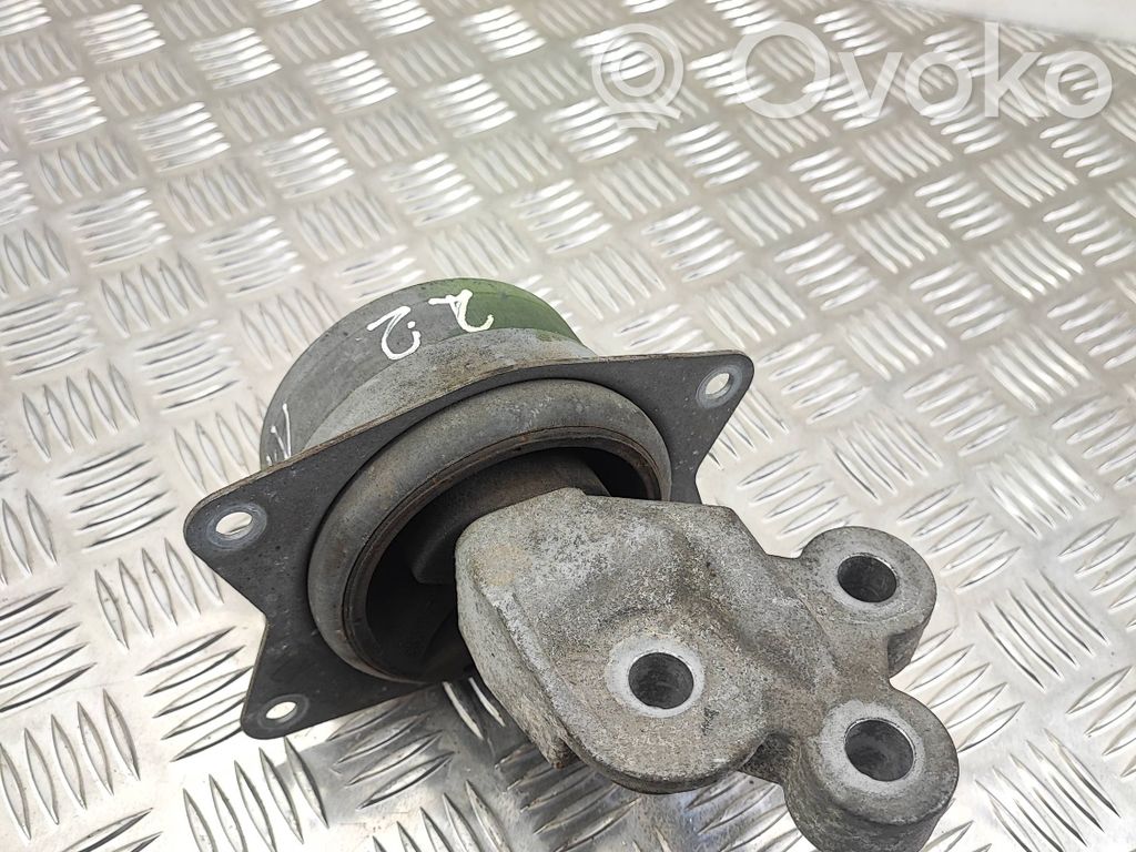 Engine mount bracket   V05364,13207579