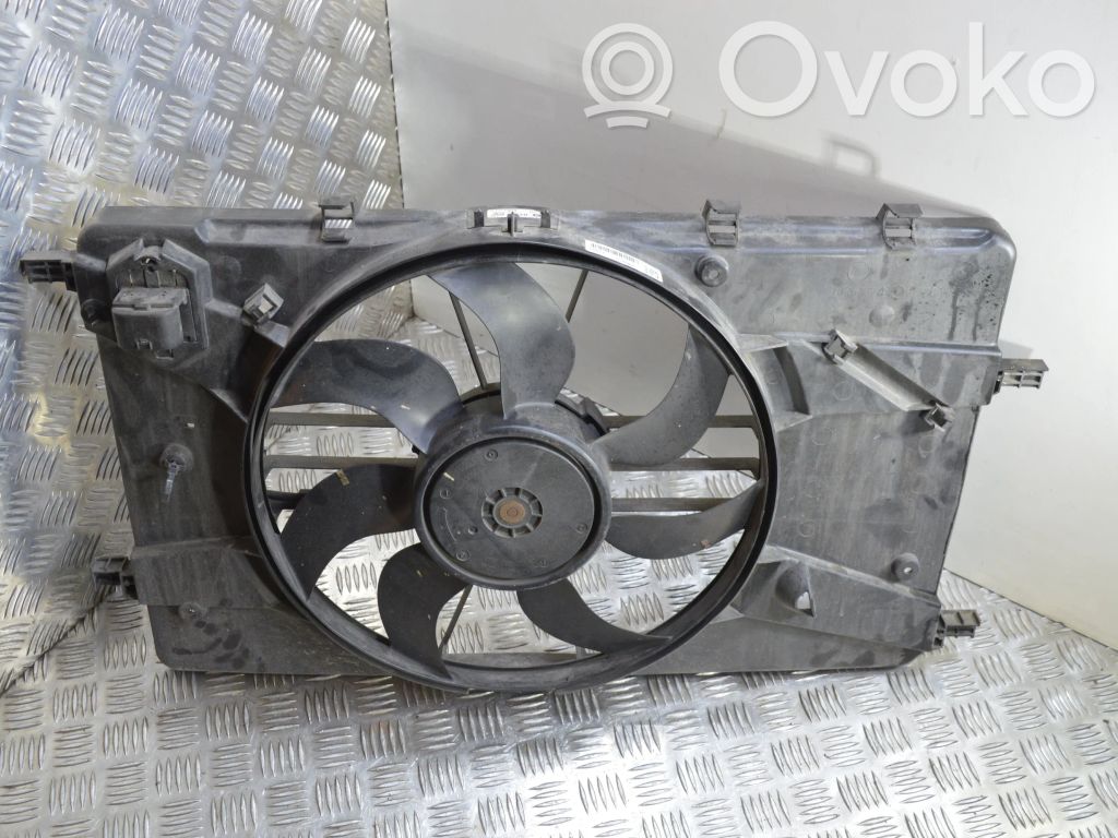 Opel Astra J Osłona wentylatora chłodnicy 