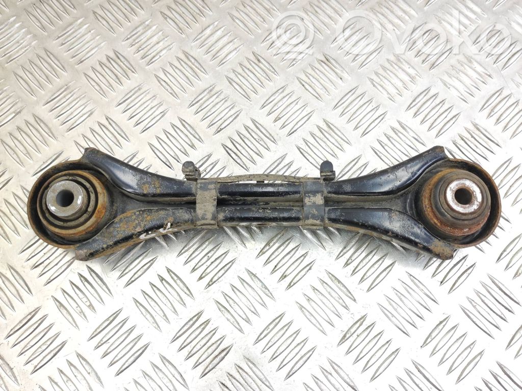 Rear upper control arm/wishbone