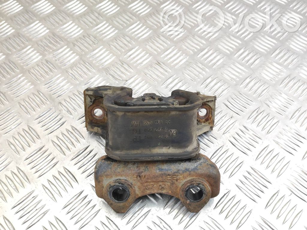 Opel Meriva A Dzinēja spilvens 