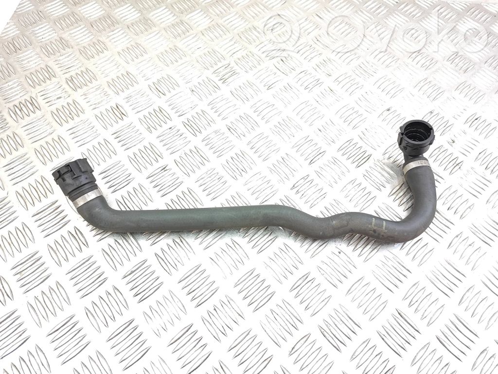BMW 1 E81 E87 Engine coolant pipe/hose 