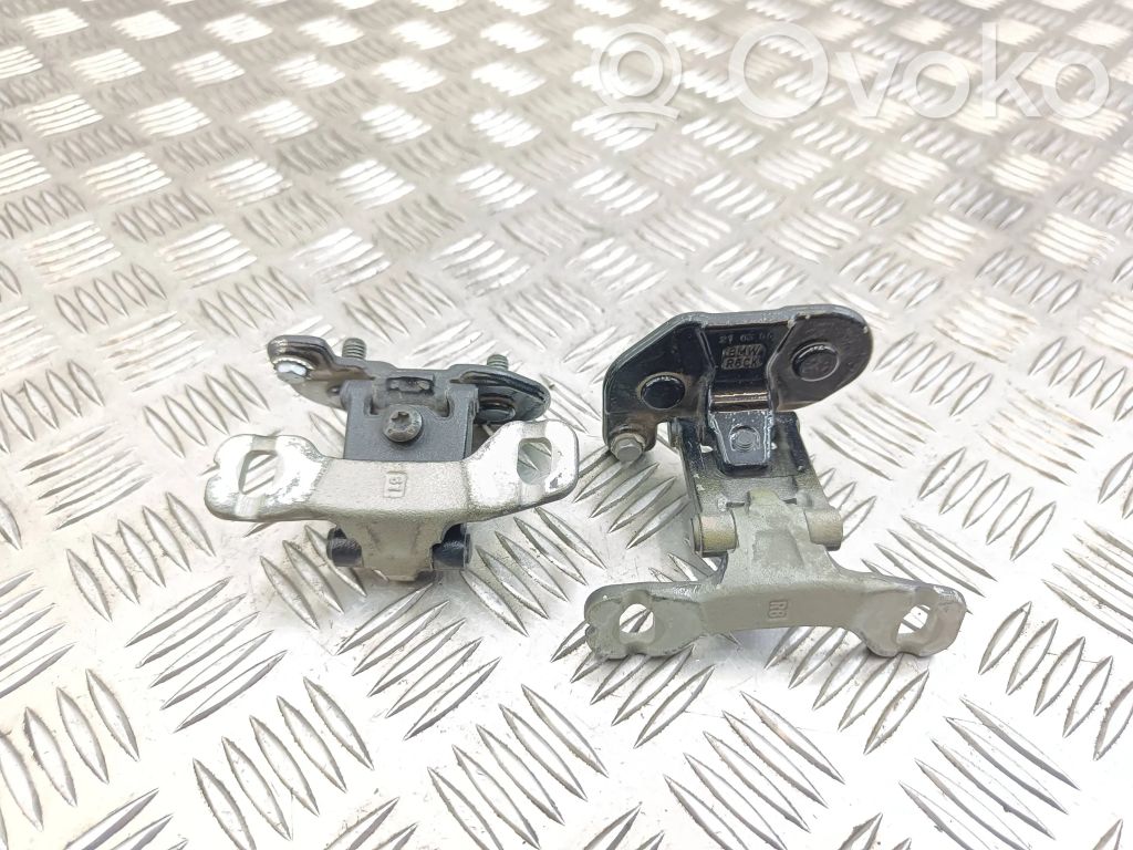 BMW 1 E81 E87 Tailgate/trunk/boot hinge 