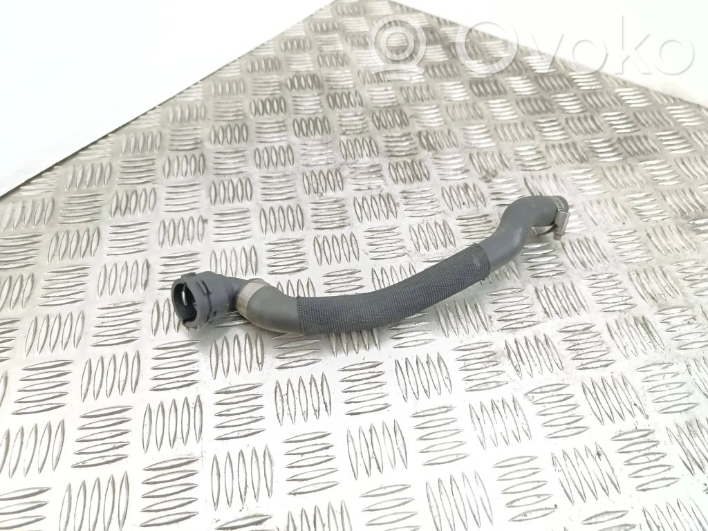 Engine coolant pipe/hose   1437865