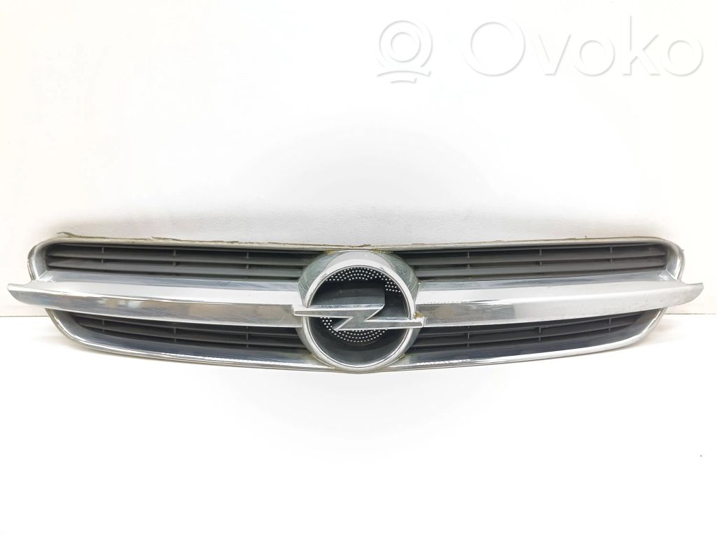 Opel Vectra C Etusäleikkö 