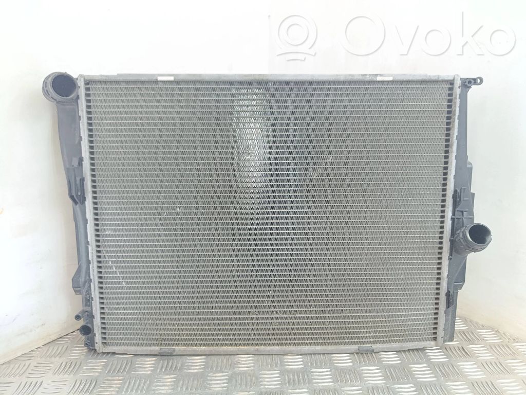 BMW 3 E90 E91 Dzesēšanas šķidruma radiators 