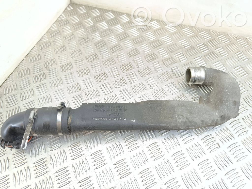 Opel Astra H Manguera/tubo del intercooler 