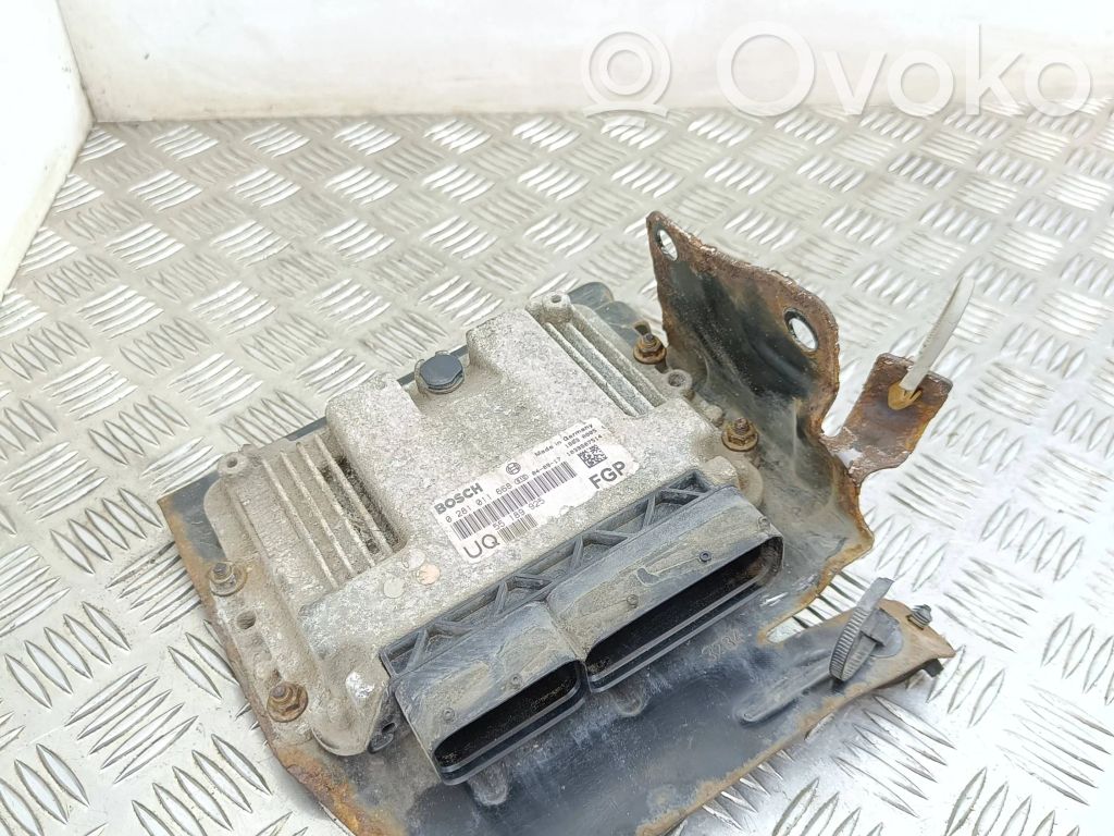 Opel Astra H Engine control unit/module 