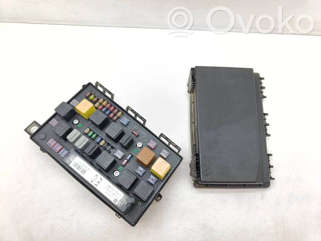 Opel Astra H Drošinātāju bloks 