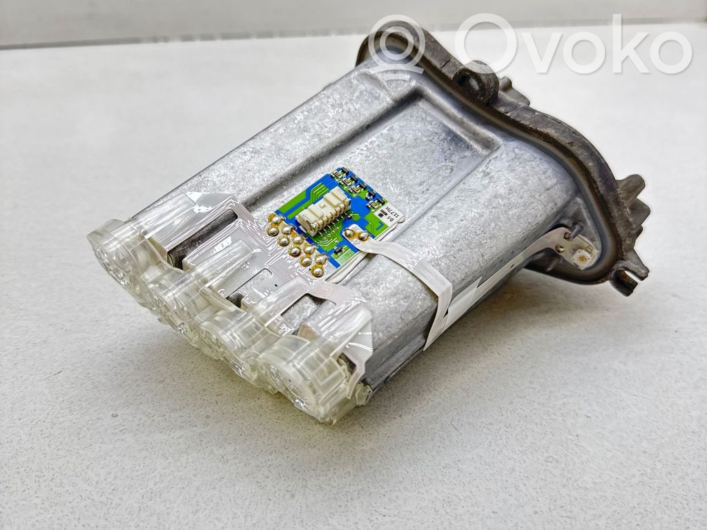 BMW 7 F01 F02 F03 F04 Element lampy przedniej 