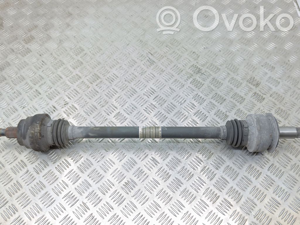 Półoś tylna   A1663501110
