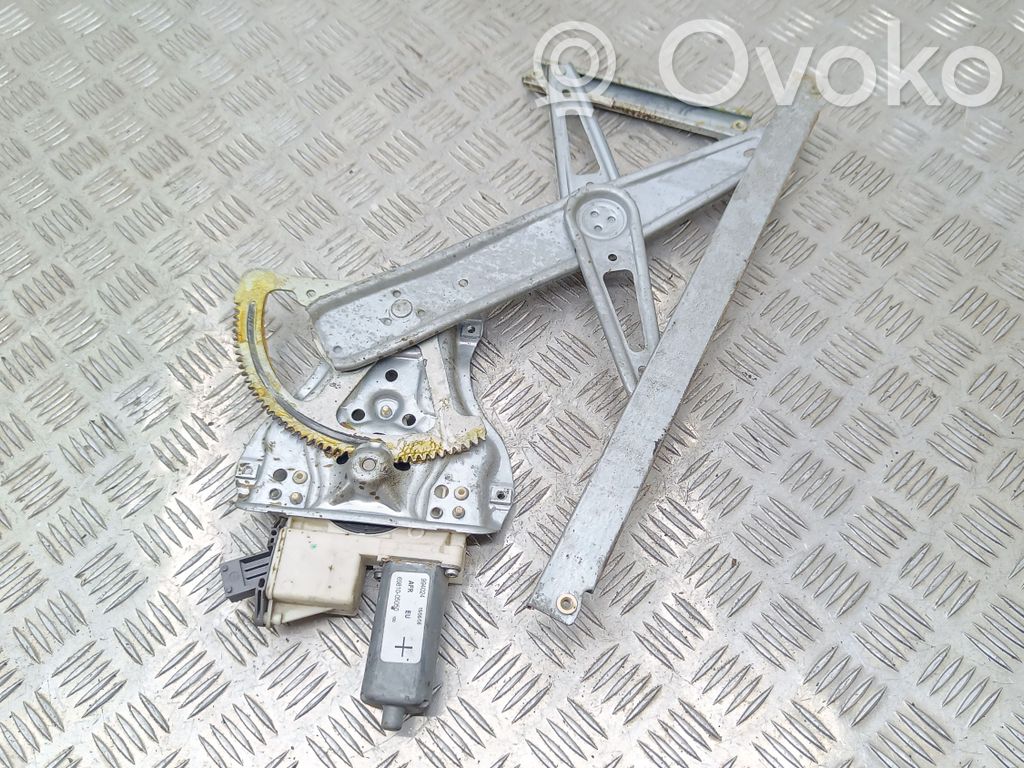 Toyota Avensis T250 Front door window regulator with motor 