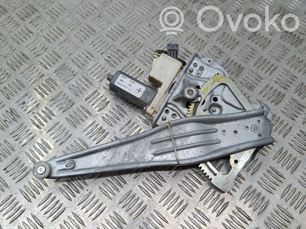 Toyota Avensis T250 Rear door window regulator with motor 