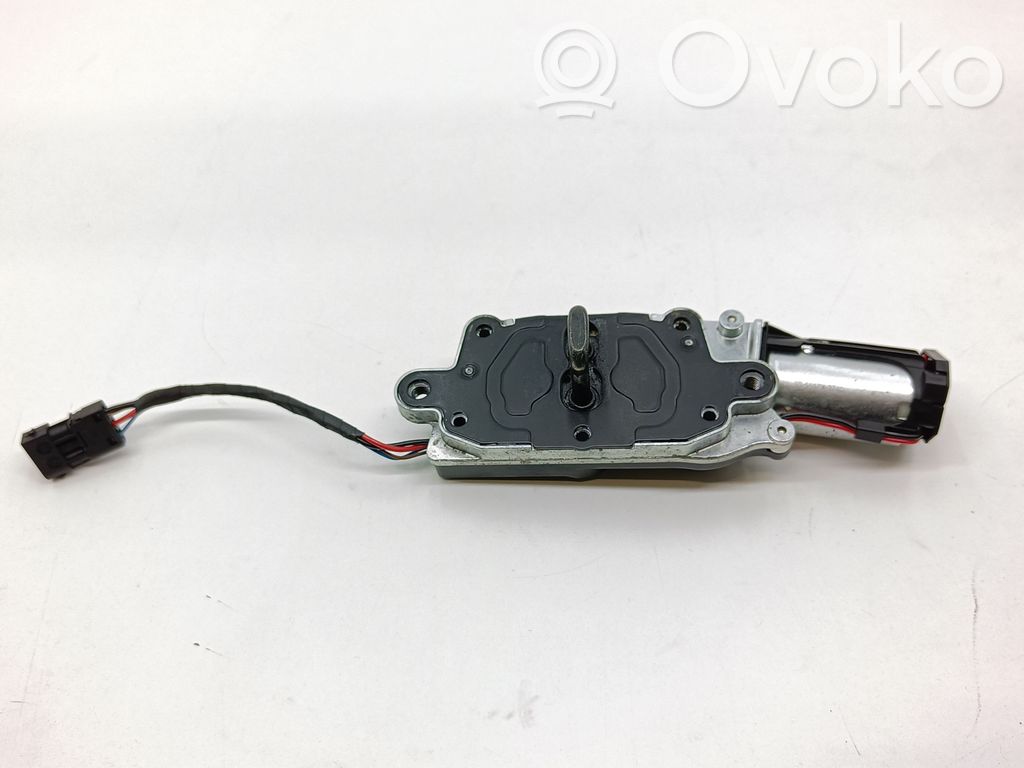 Tailgate/trunk/boot lock/catch/latch   7233909,16367210,977706105