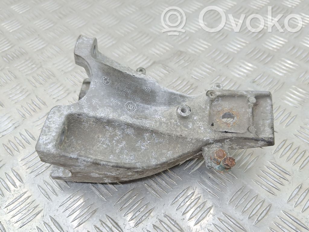 BMW X5 E70 Engine mounting bracket 