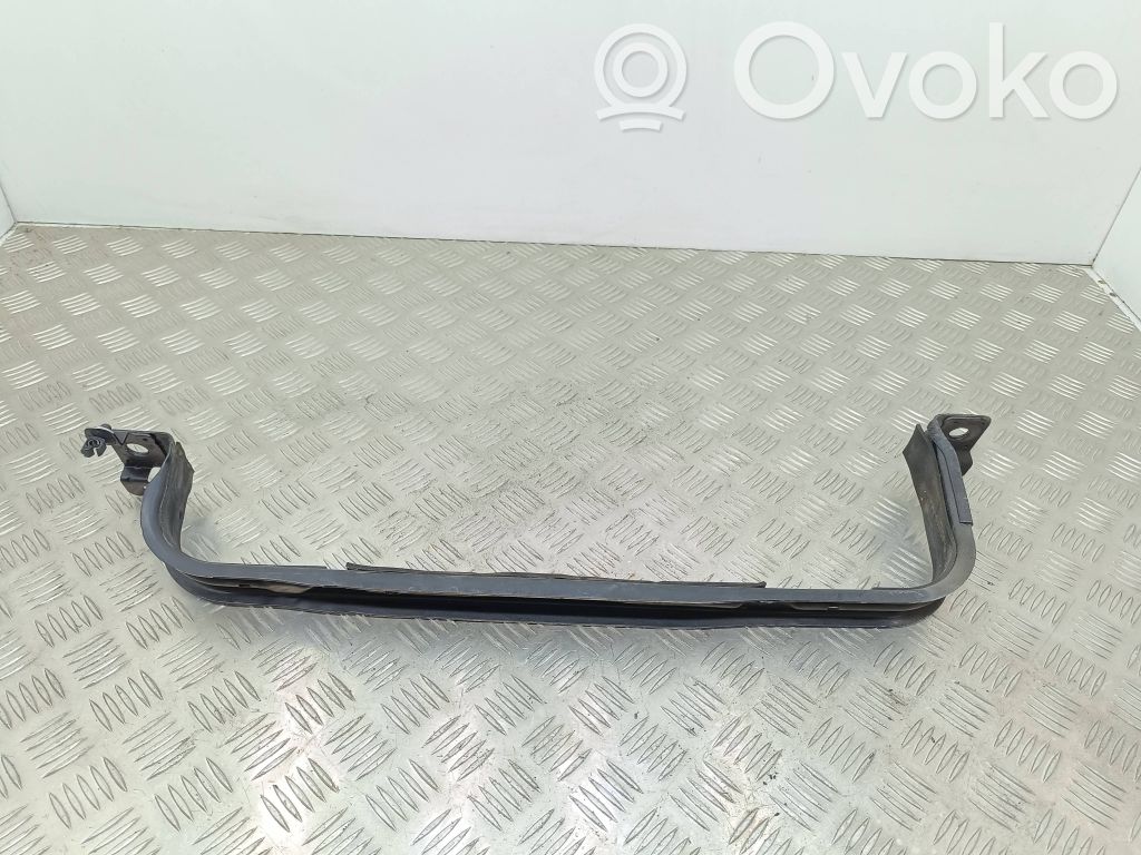 Volvo XC60 Uchwyt / Mocowanie zbiornika paliwa 