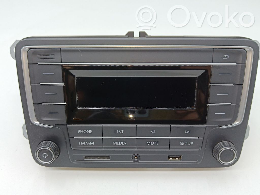 Volkswagen Caddy Unitate principală radio/CD/DVD/GPS 
