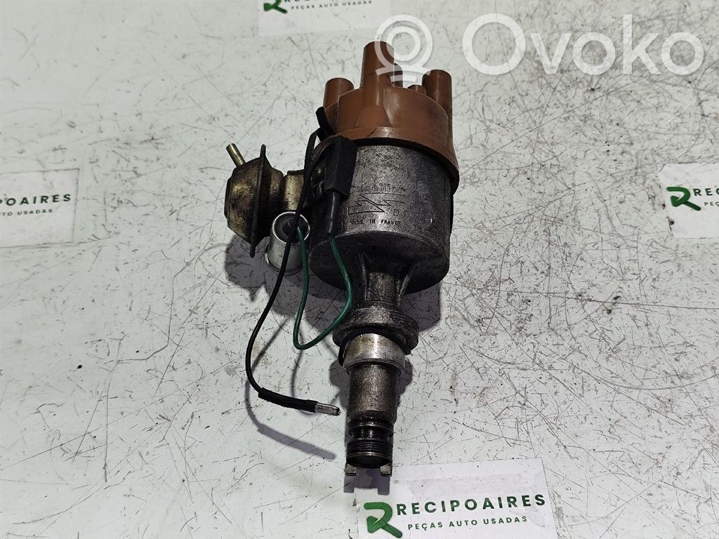 Distribuidor de encendido   2525731A