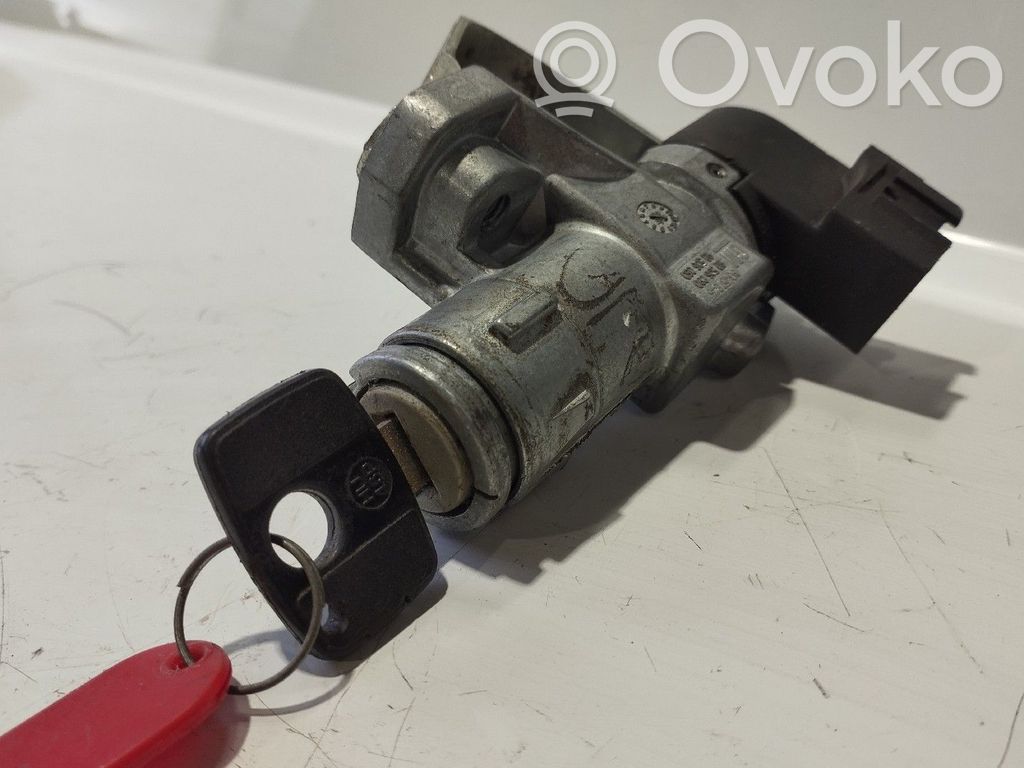 Engine start stop button switch   90457846,90506060,90506090