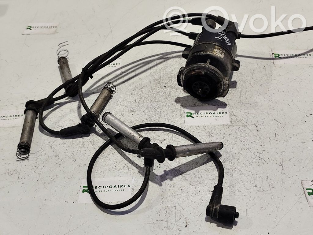 Ignition distributor   90389052