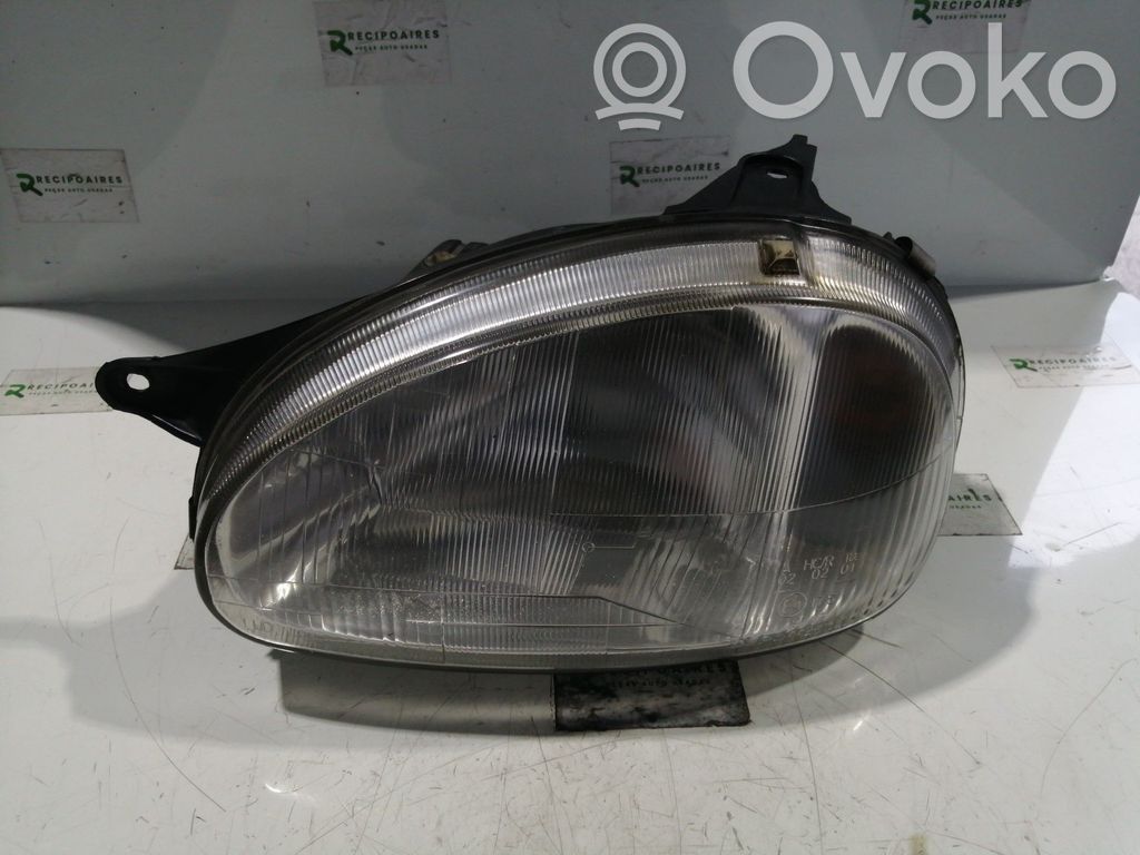 Opel Corsa B Phare frontale 