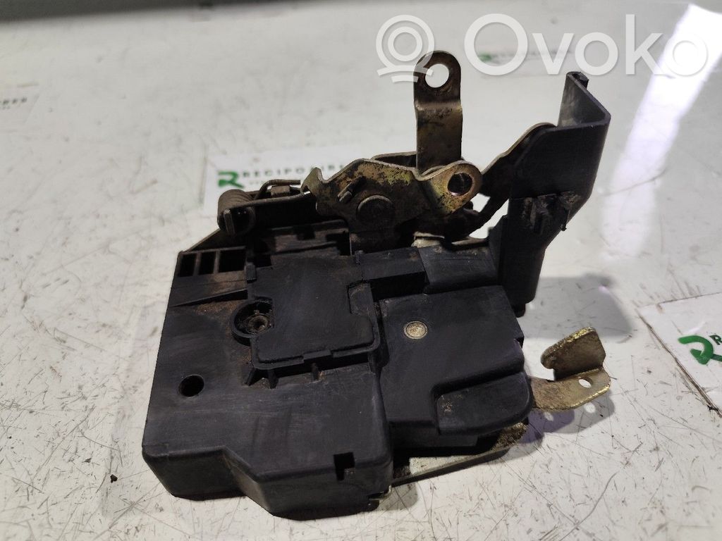 Rear door lock   19065711,19065711