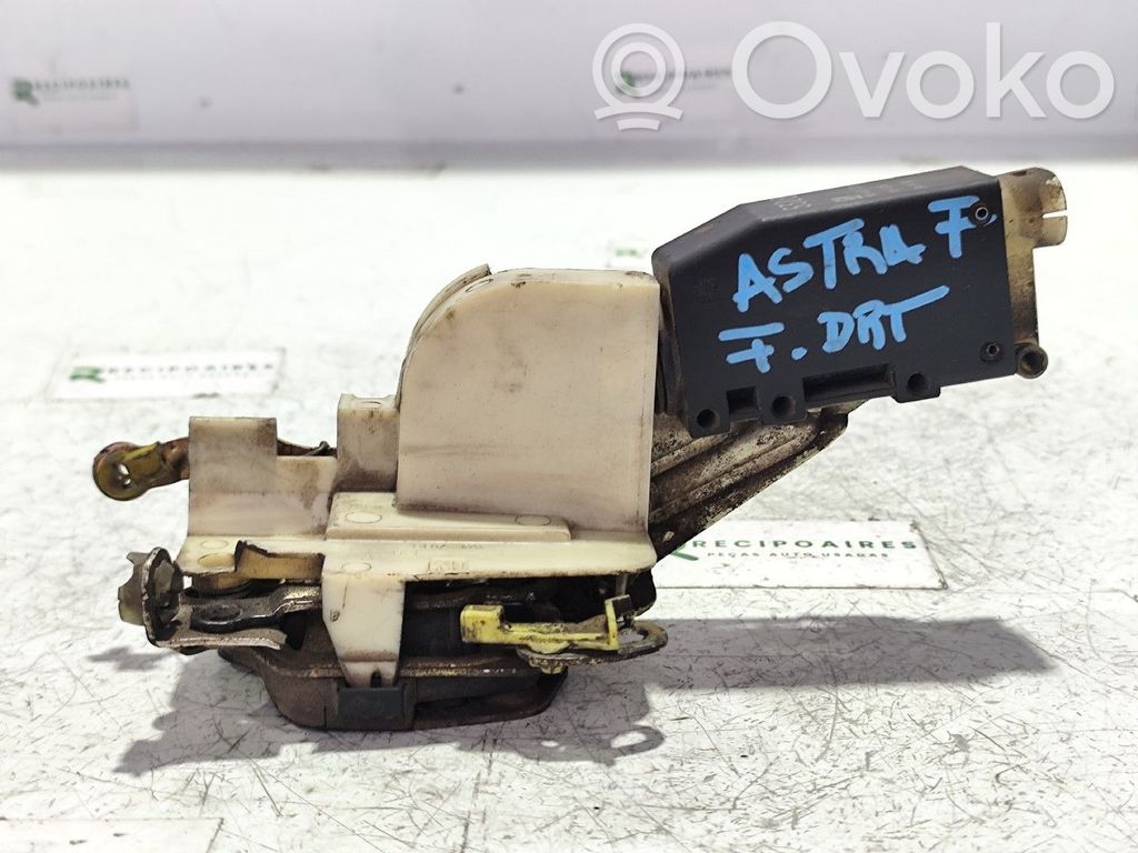 Opel Astra F Etuoven lukko 