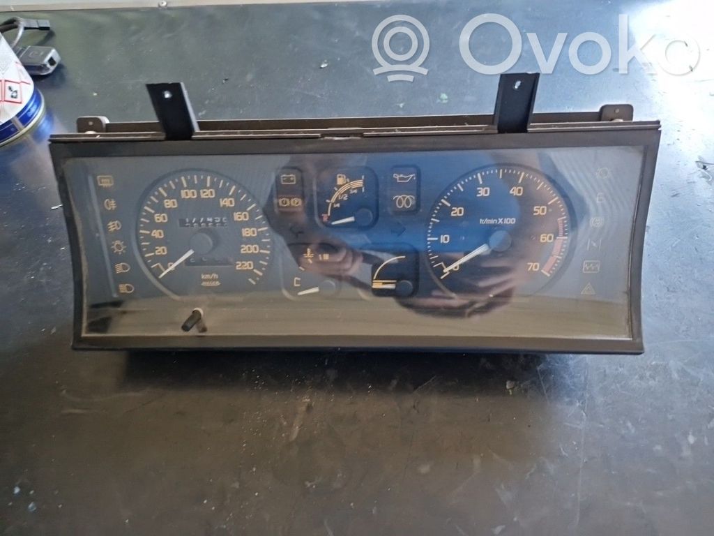Renault 19 Speedometer (instrument cluster) 