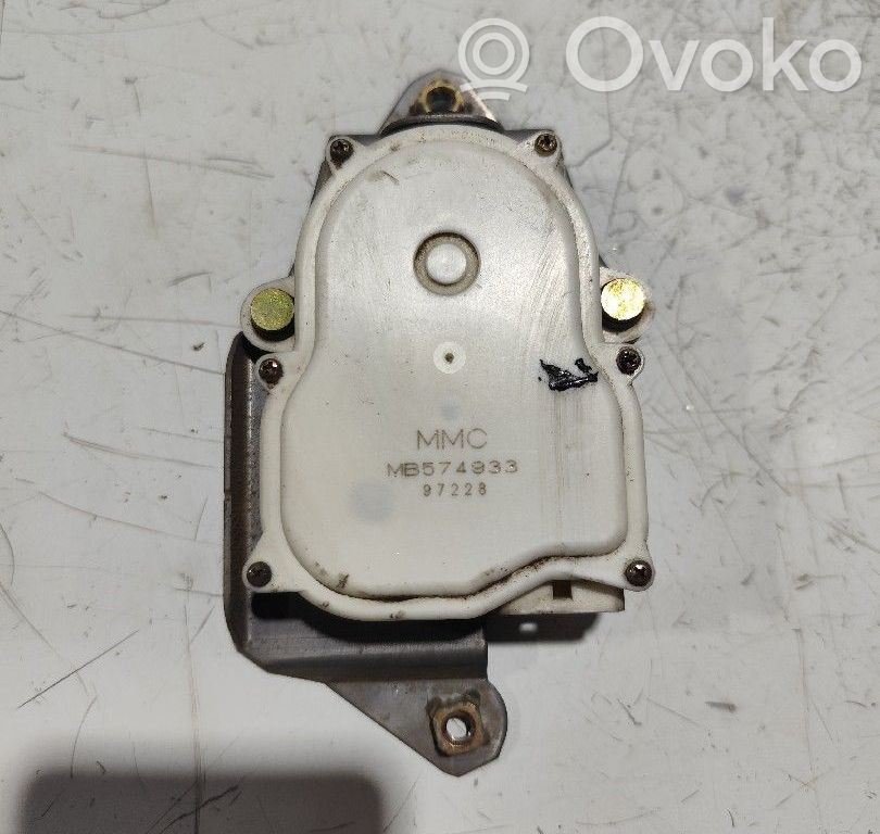 Mitsubishi L200 Door central lock control unit/module 