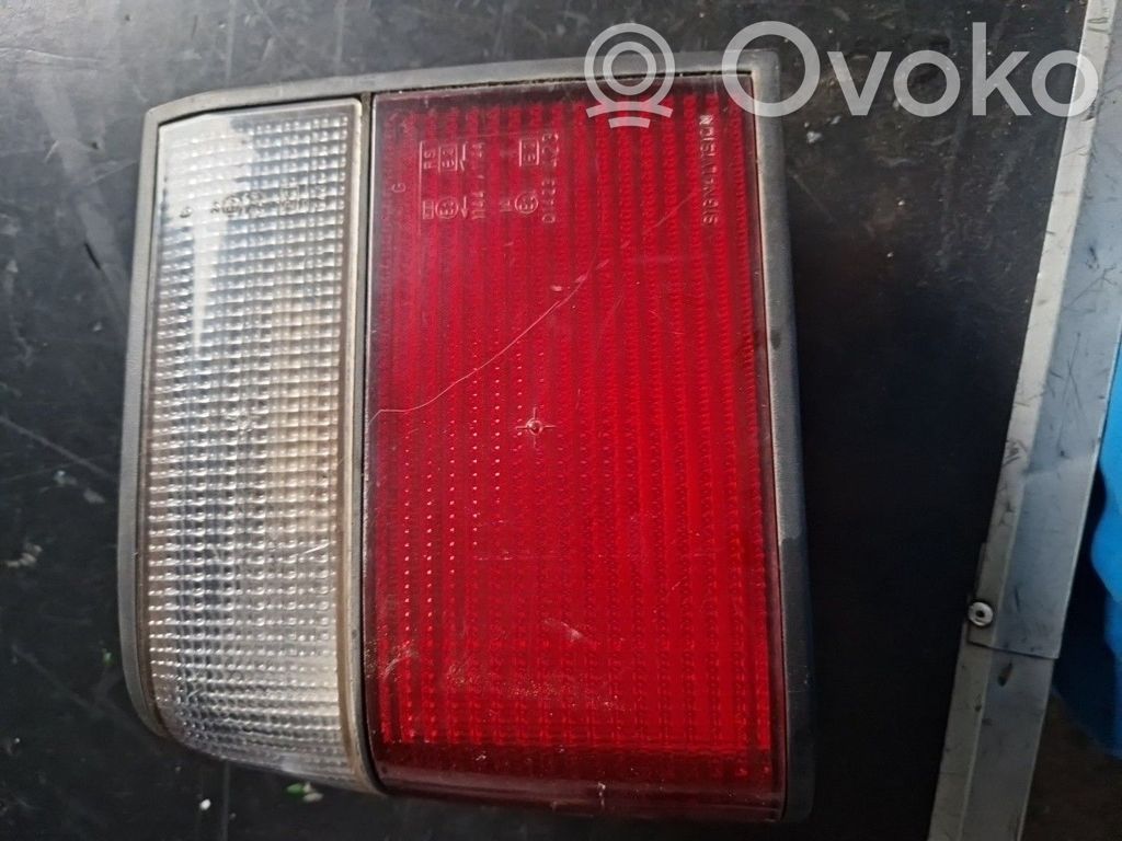 Tailgate rear/tail lights   21390,SIGNALVISION