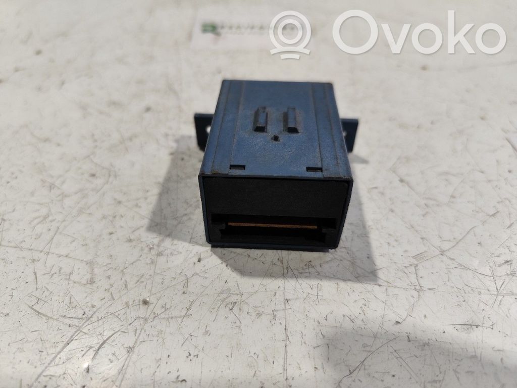 Renault Clio I Comfort/convenience module 