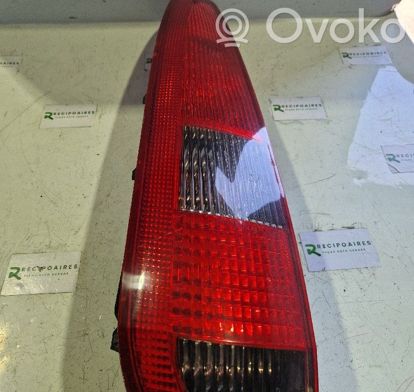 Ford Fusion Takaluukun takavalot 