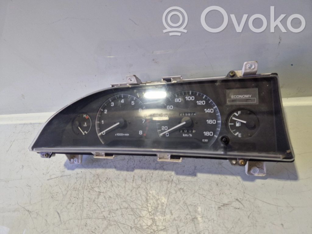 Toyota Corolla E100 Speedometer (instrument cluster) 