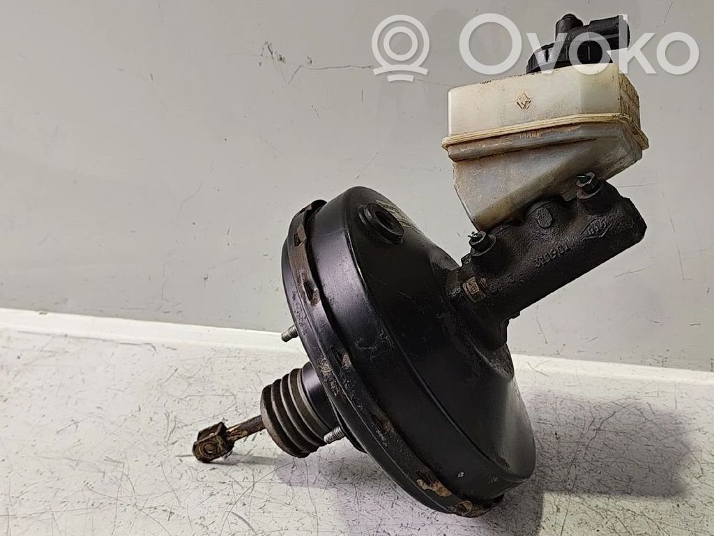 Renault Clio I Brake booster 