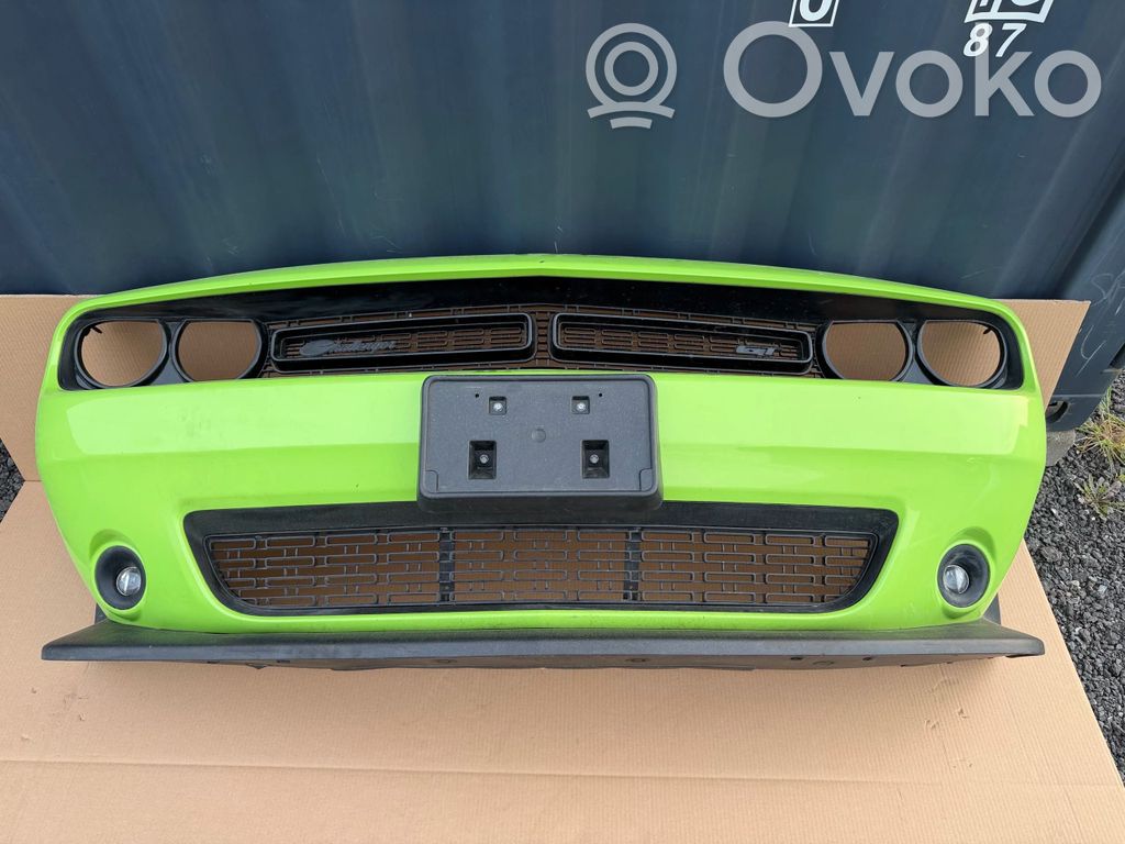 Dodge Challenger Parachoques delantero 