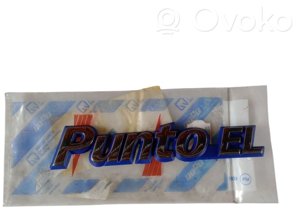 Fiat Punto (176) Manufacturer badge logo/emblem 