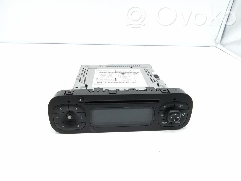 Fiat Panda III Panel / Radioodtwarzacz CD/DVD/GPS 
