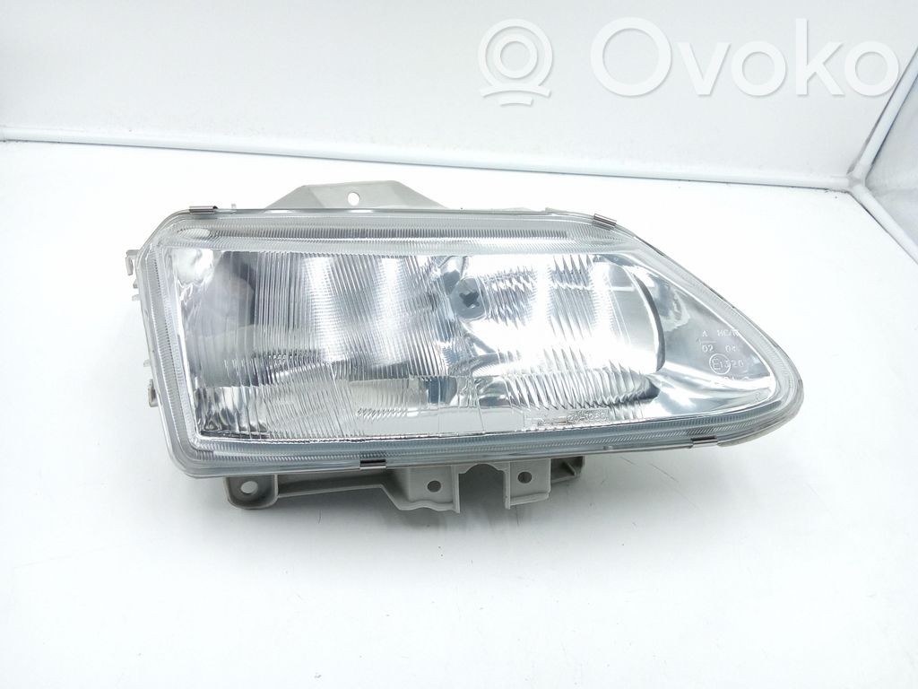 Renault Laguna I Faro/fanale 